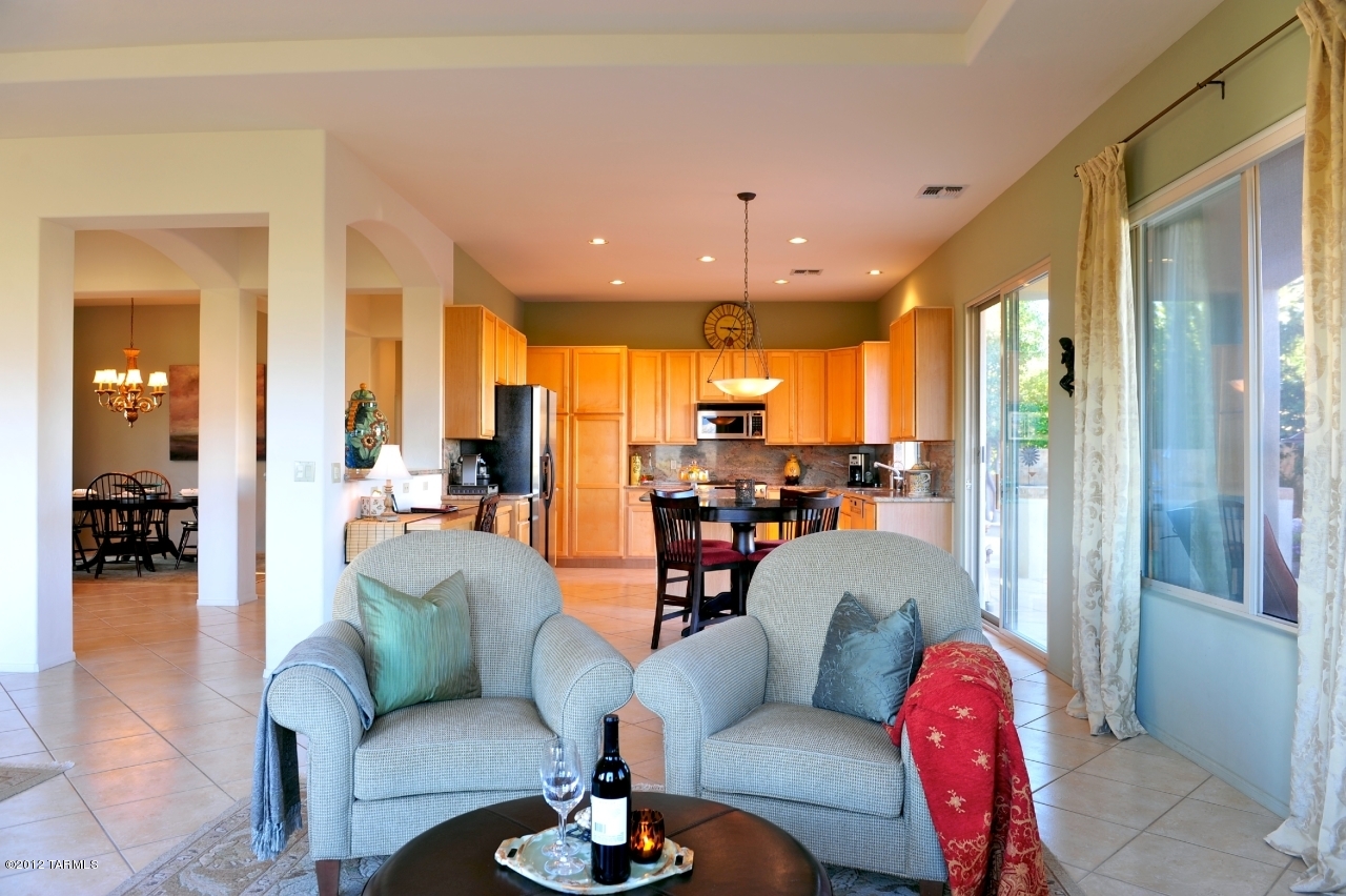 13826 N Silvercreek Place