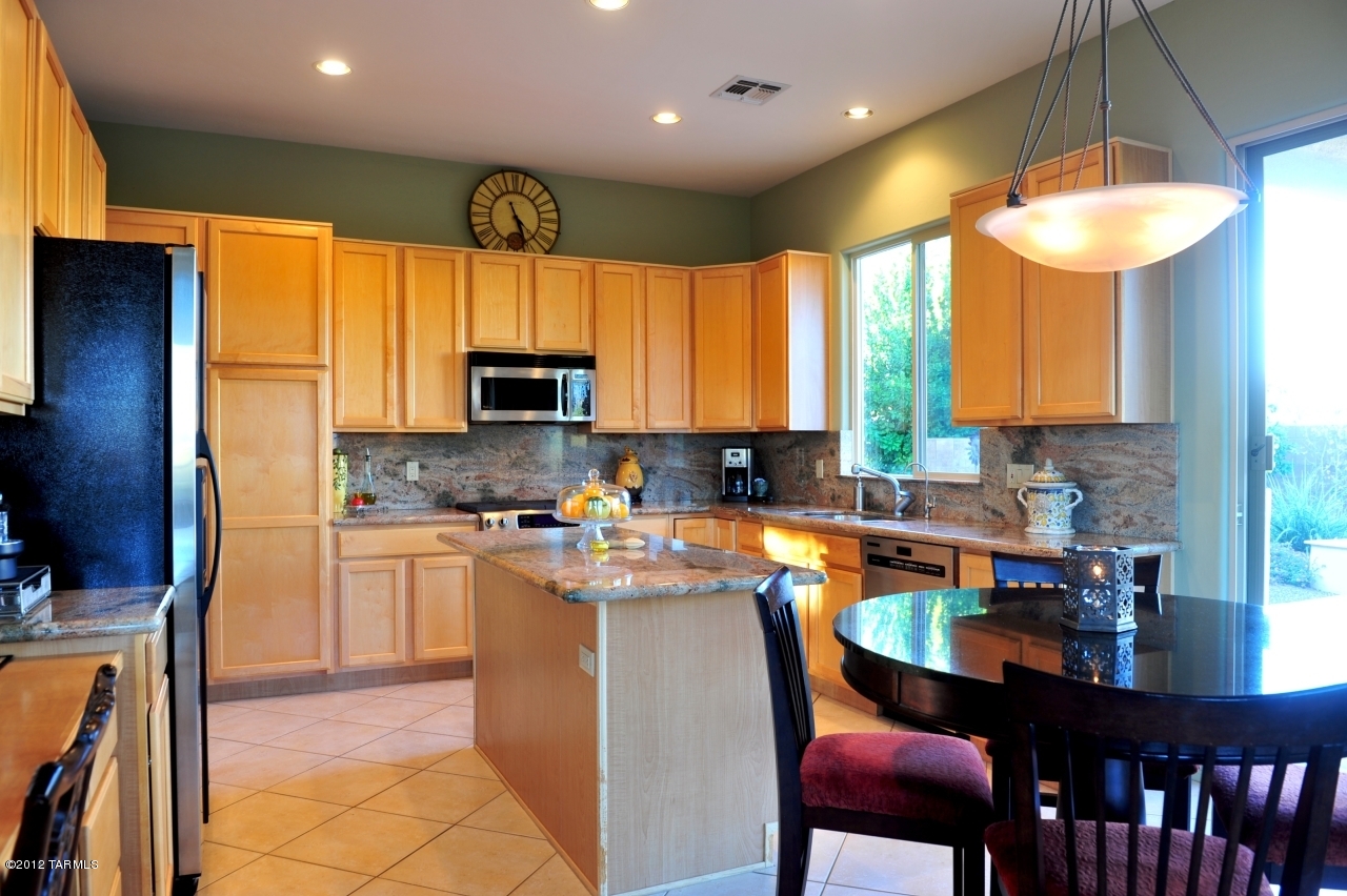 13826 N Silvercreek Place