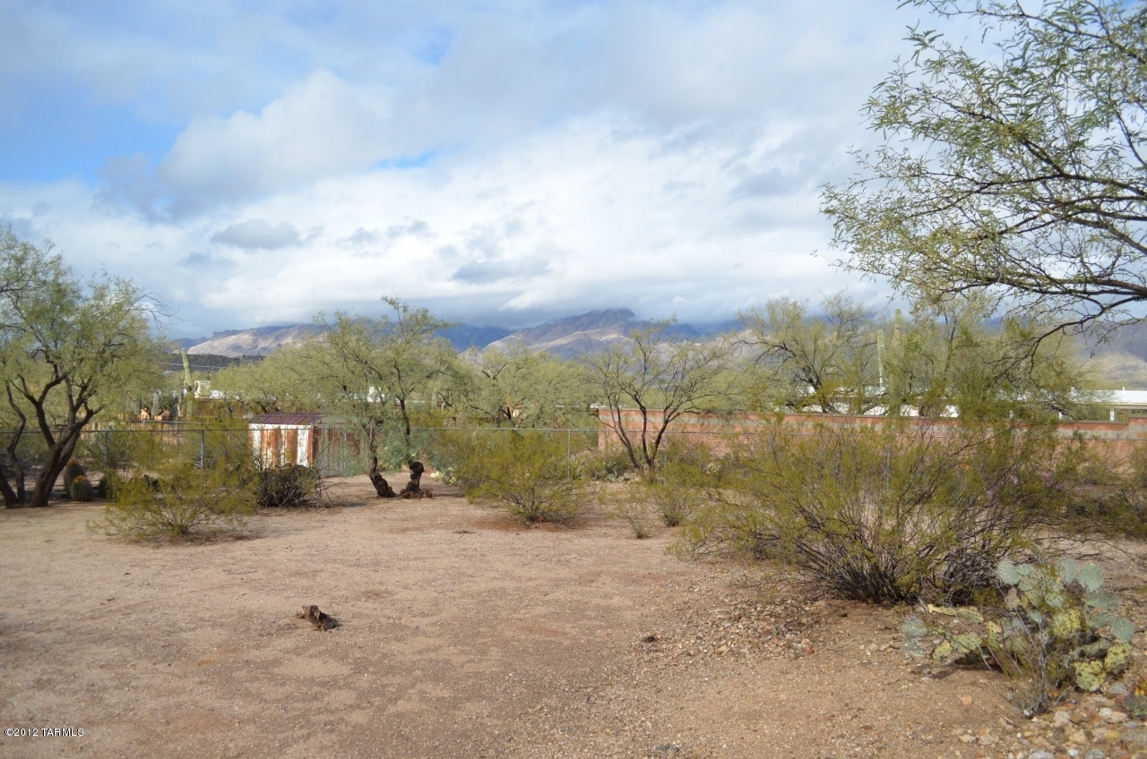 8945 E Indian Canyon Road