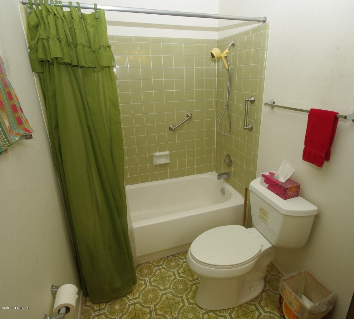 8945 E Indian Canyon Road