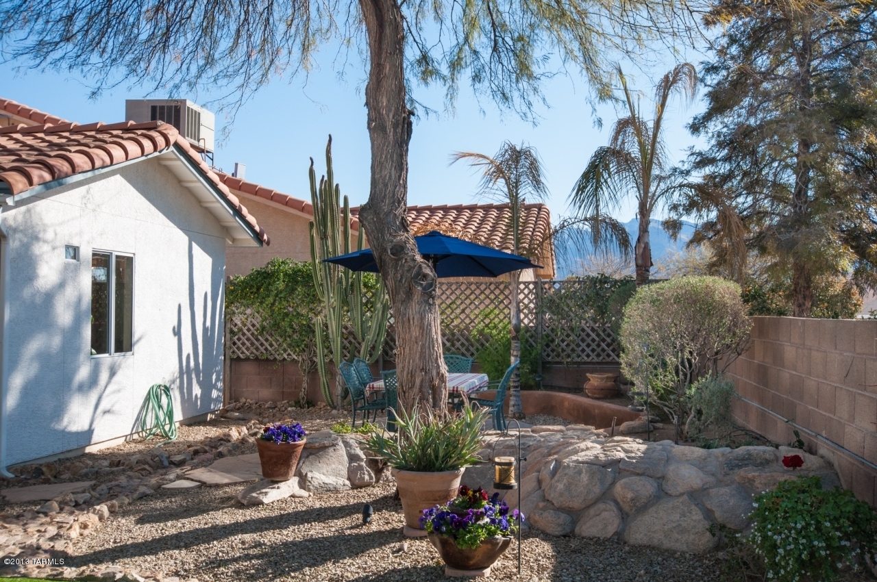 2591 W Camino De La Joya