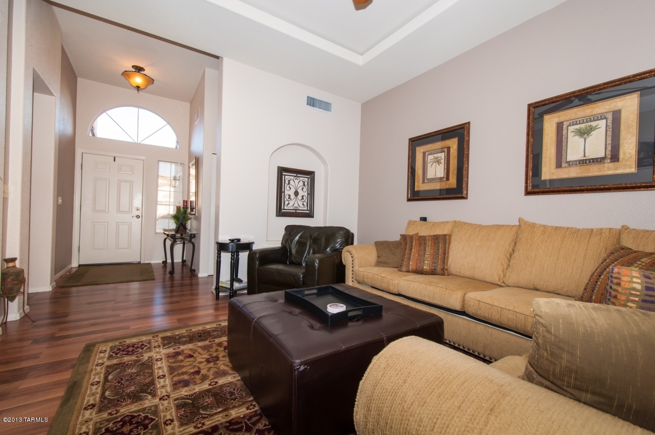 2591 W Camino De La Joya