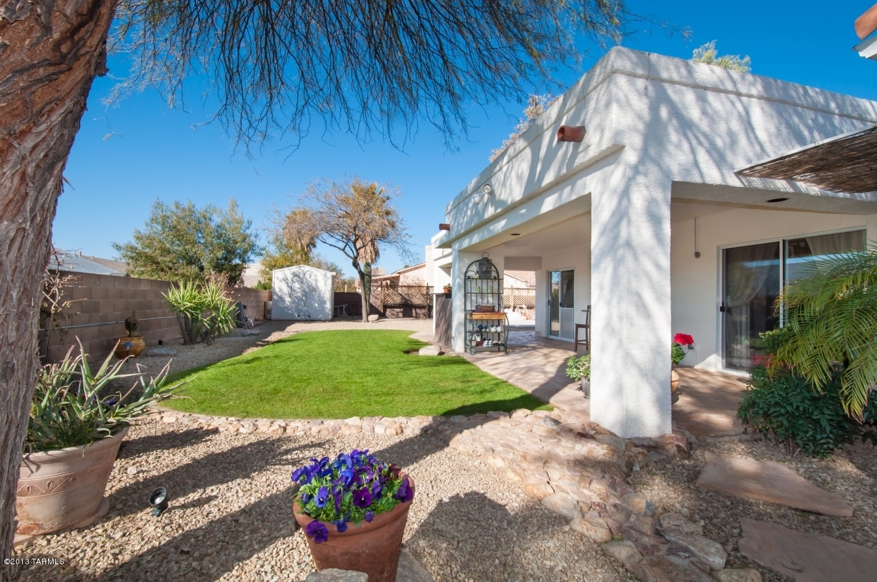 2591 W Camino De La Joya