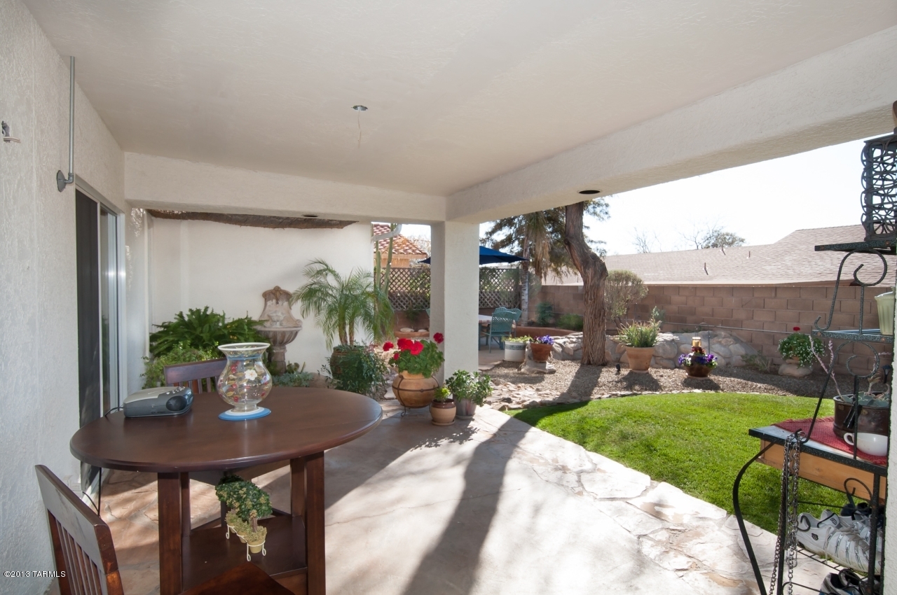 2591 W Camino De La Joya