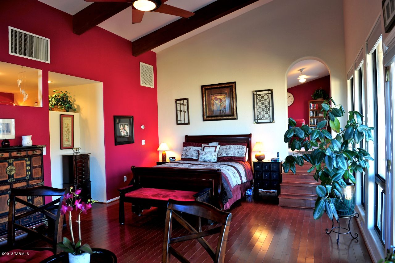 6415 W Lost Canyon Drive