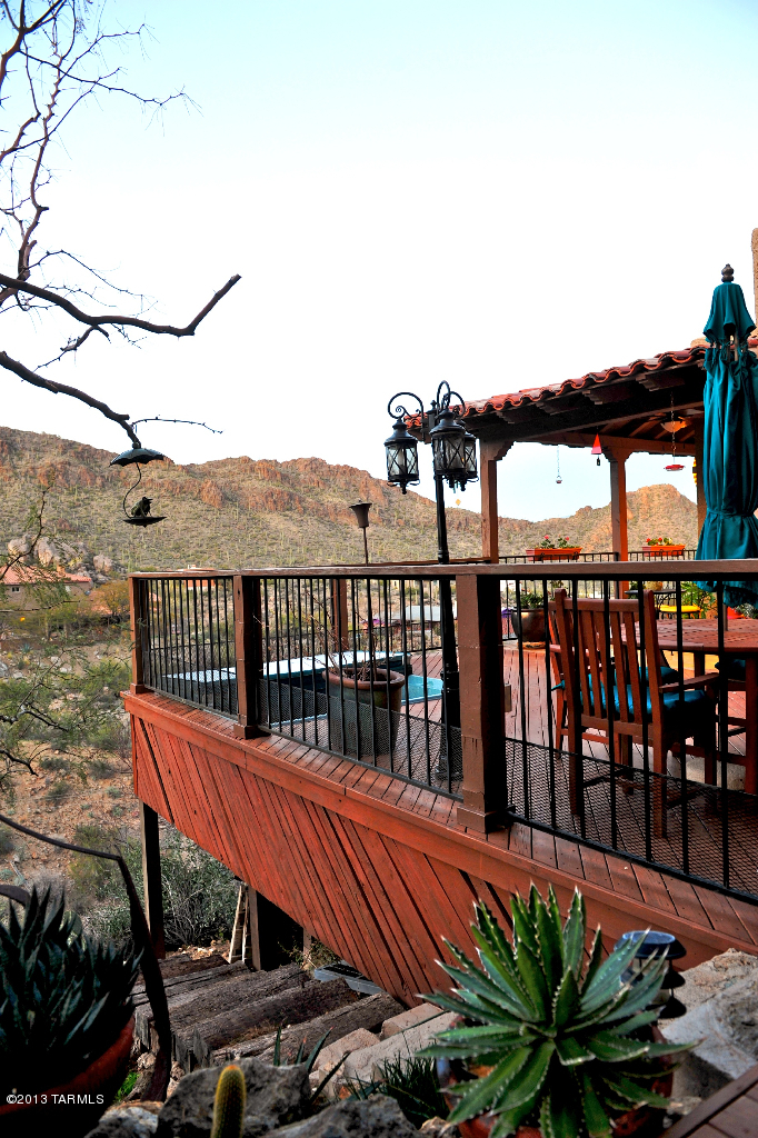 6415 W Lost Canyon Drive