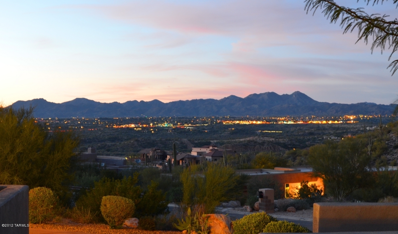 1500 E Pusch Wilderness Drive Unit: 12208