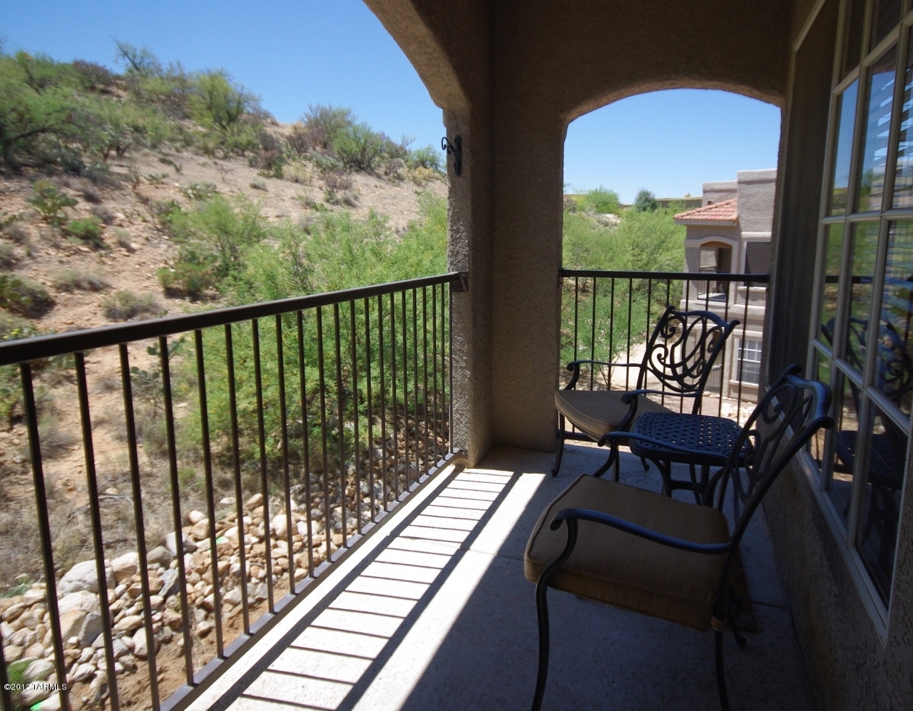 1500 E Pusch Wilderness Drive Unit: 12208