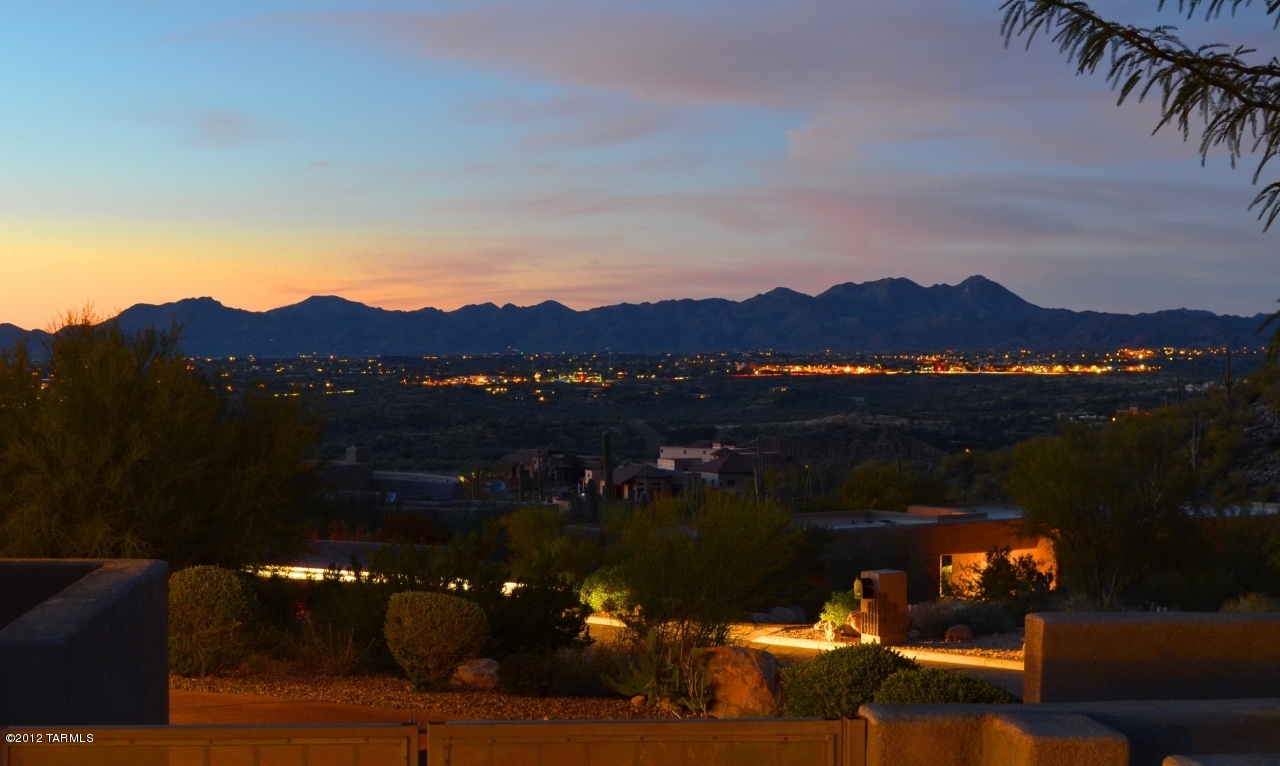 1500 E Pusch Wilderness Drive Unit: 12208