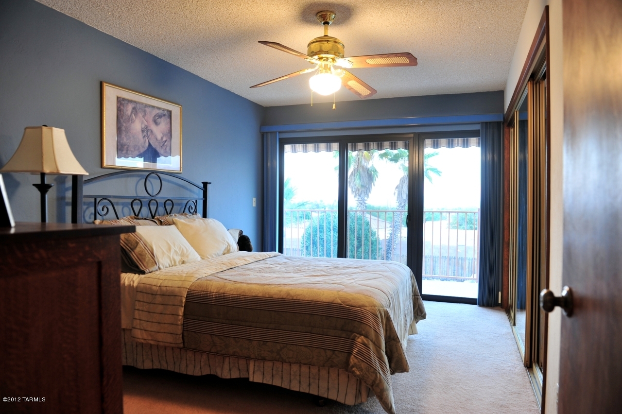 2990 W Camino Claveles