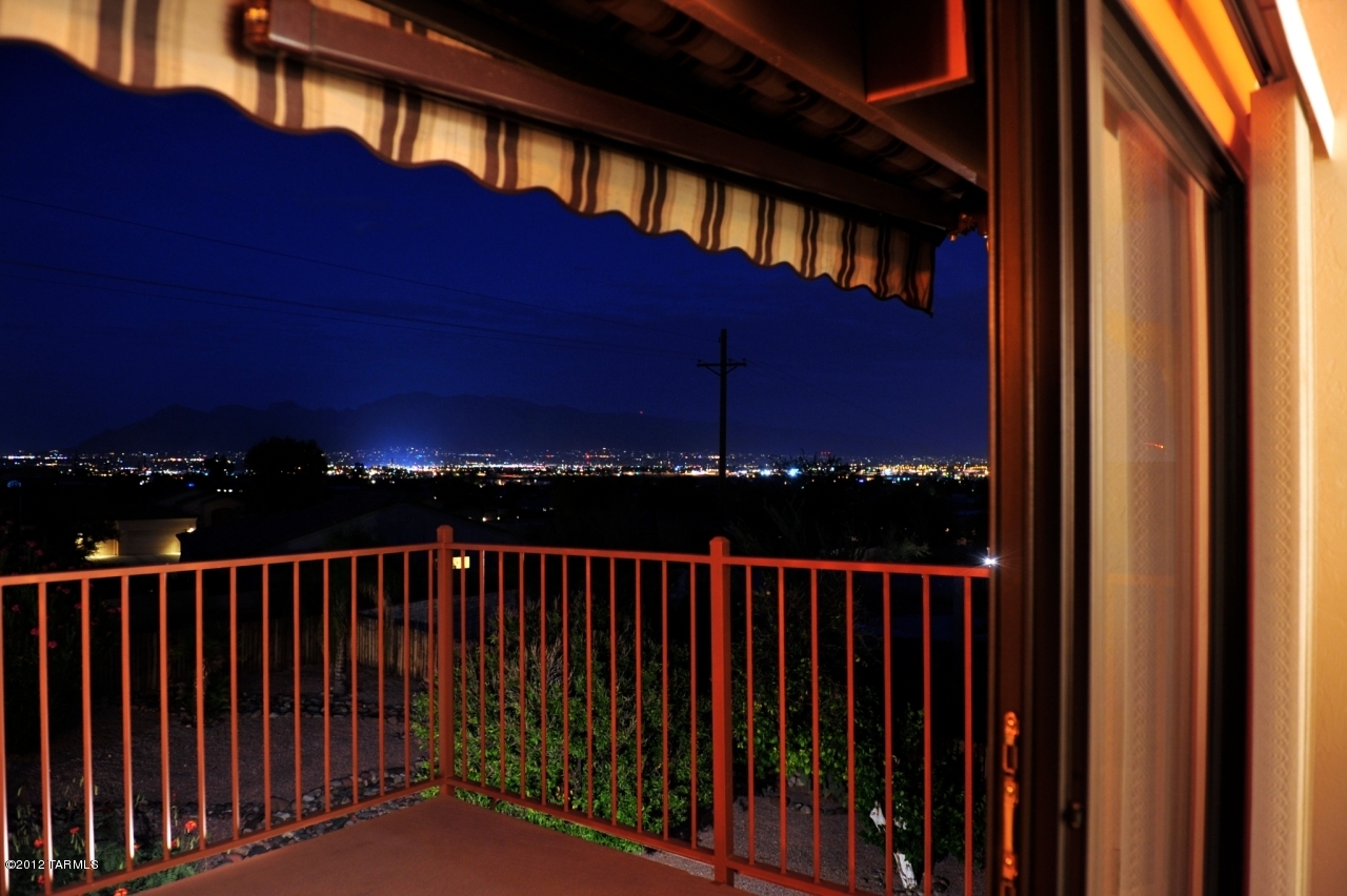 2990 W Camino Claveles