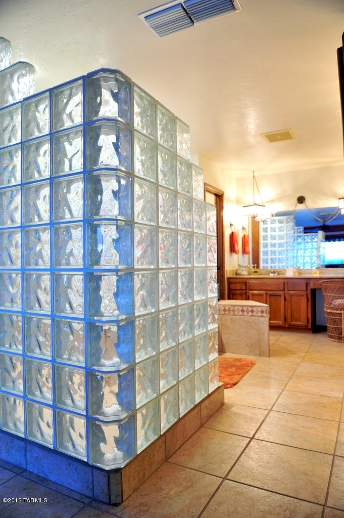 2990 W Camino Claveles