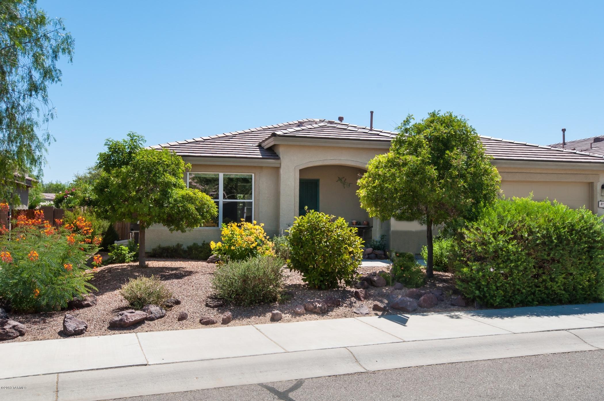 8194 N Stonehill Drive