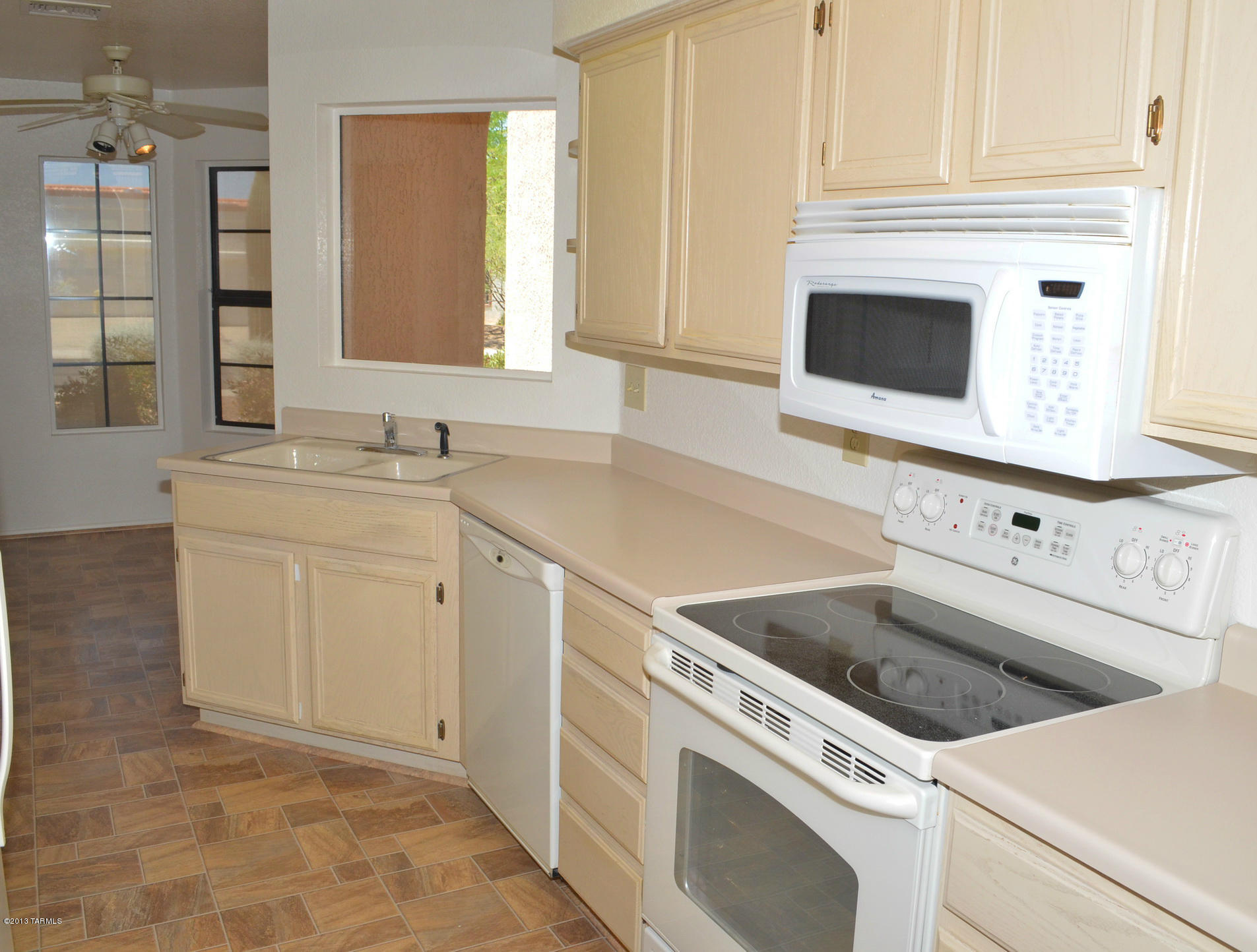 14428 N Spanish Garden Lane