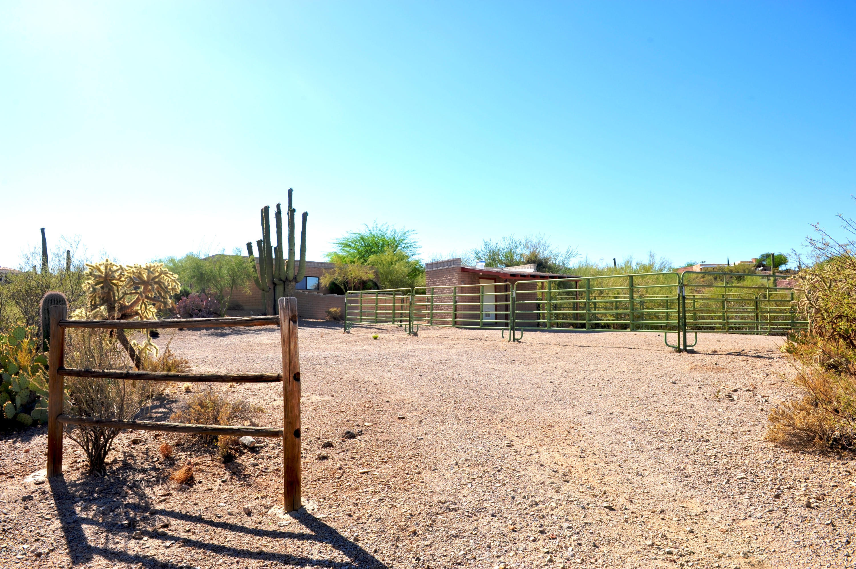 5010 W Placita De Los Vientos