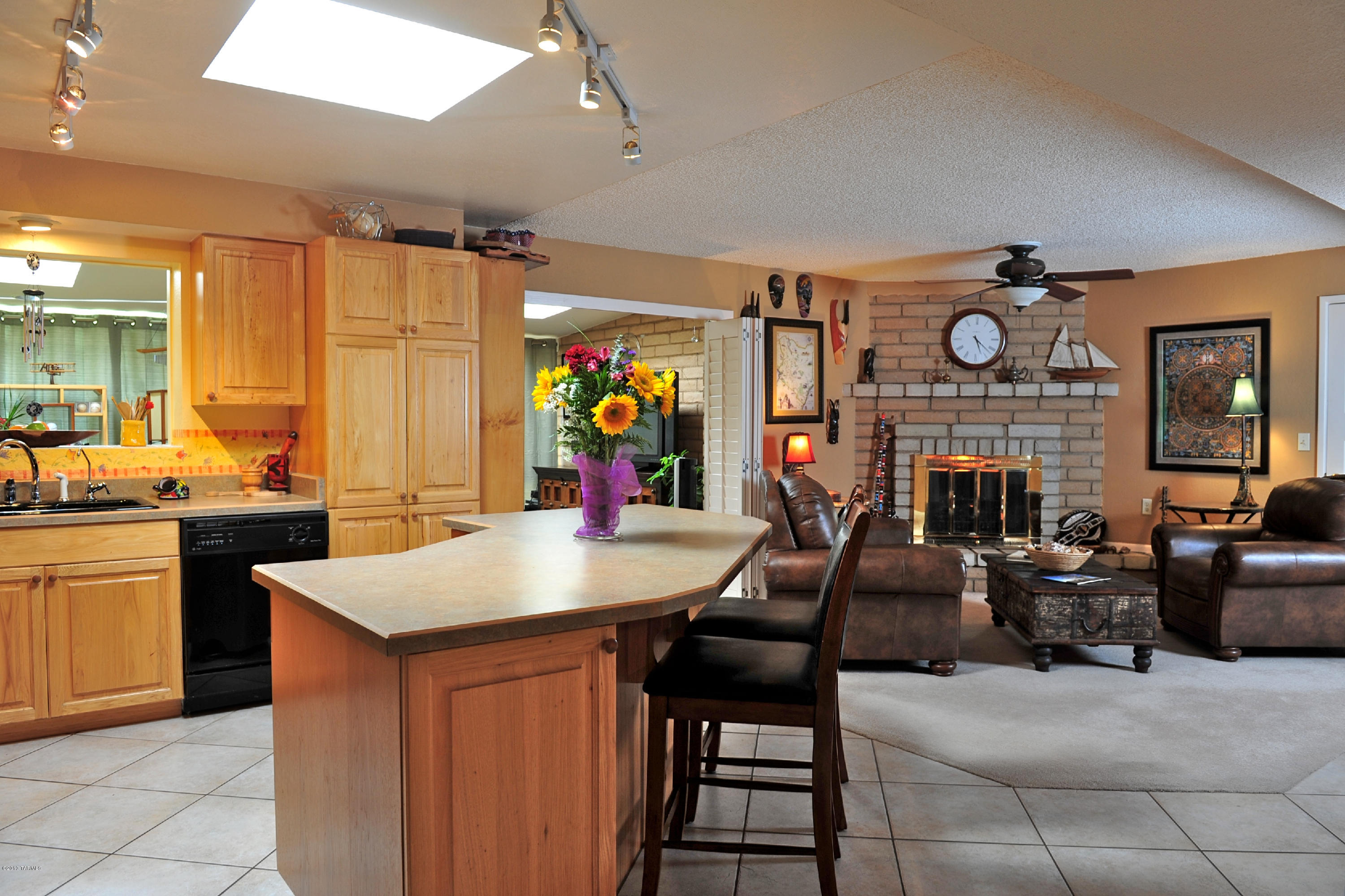 5010 W Placita De Los Vientos