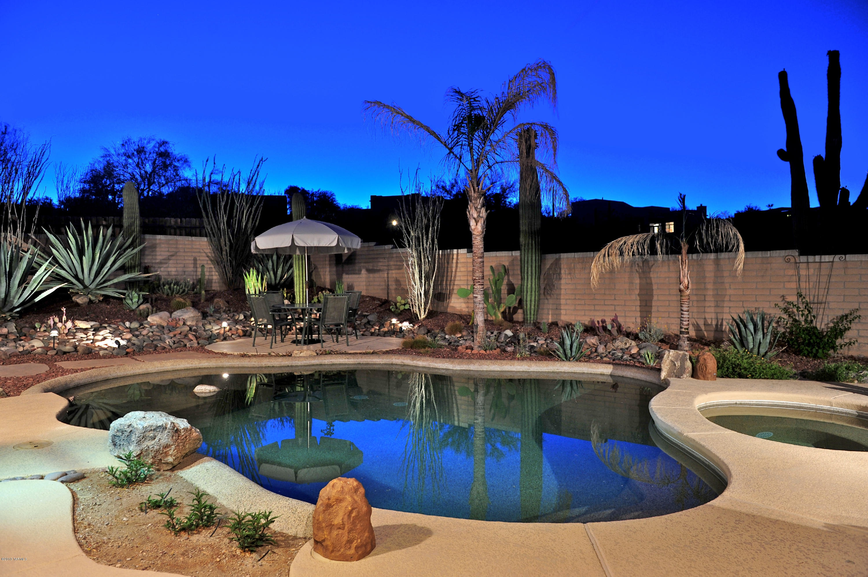 5010 W Placita De Los Vientos