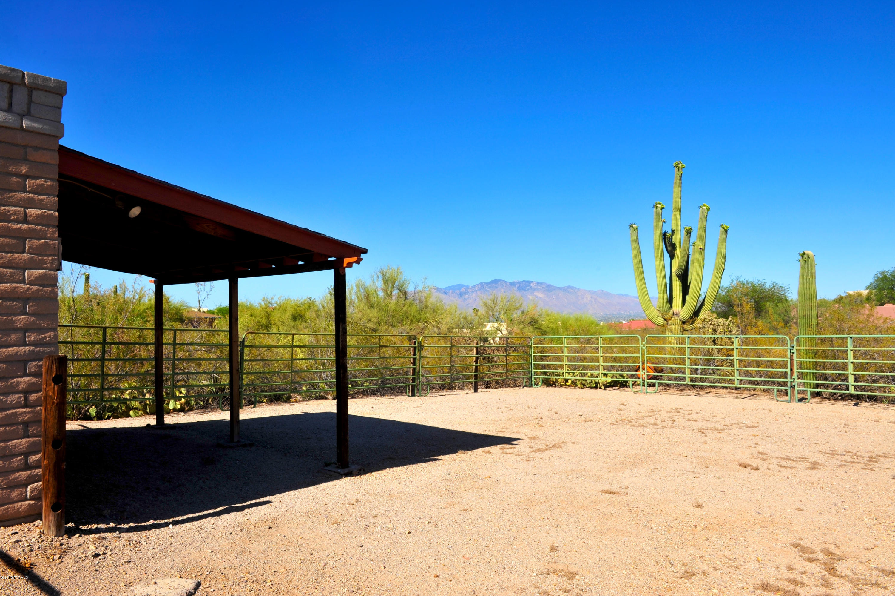 5010 W Placita De Los Vientos