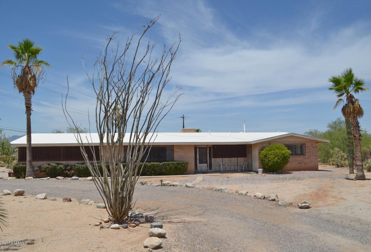 7201 N San Anna Drive