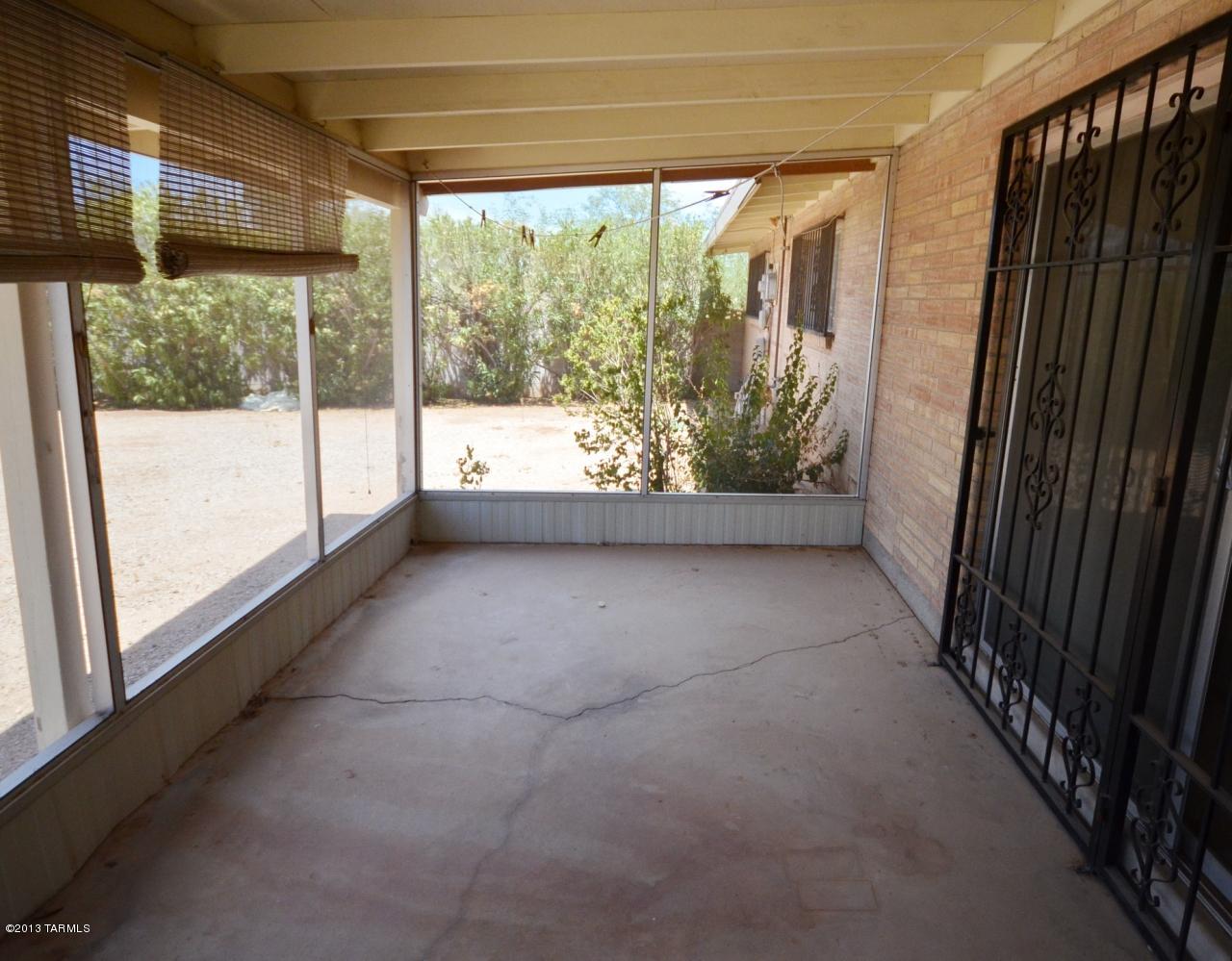 7201 N San Anna Drive