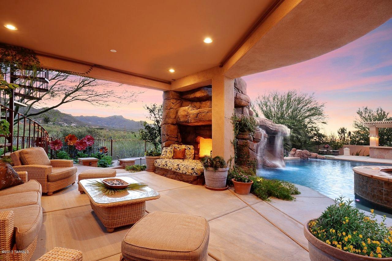 921 N Circulo Zagala