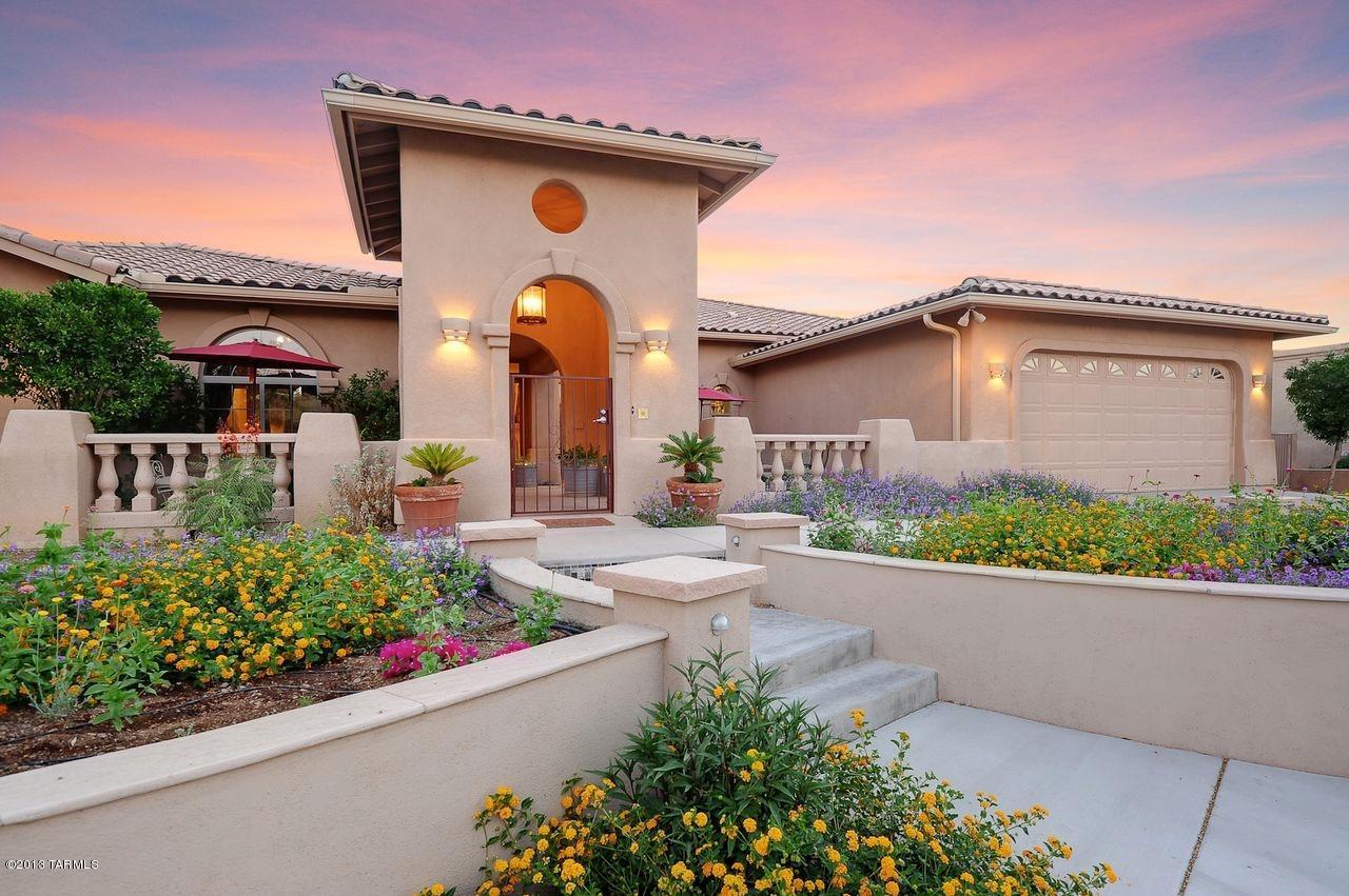 921 N Circulo Zagala