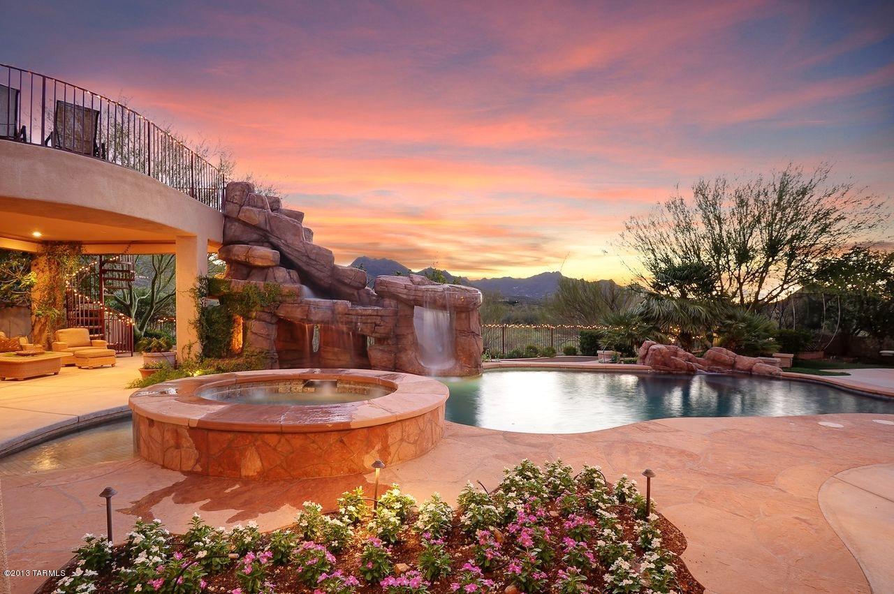 921 N Circulo Zagala