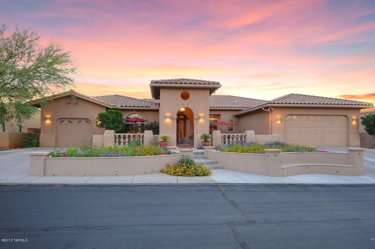 921 N Circulo Zagala