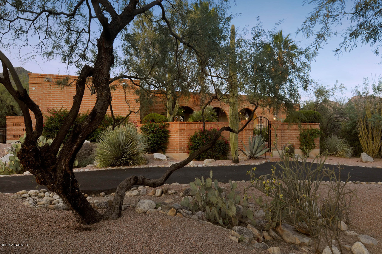 7661 E Placita Del Pajaro