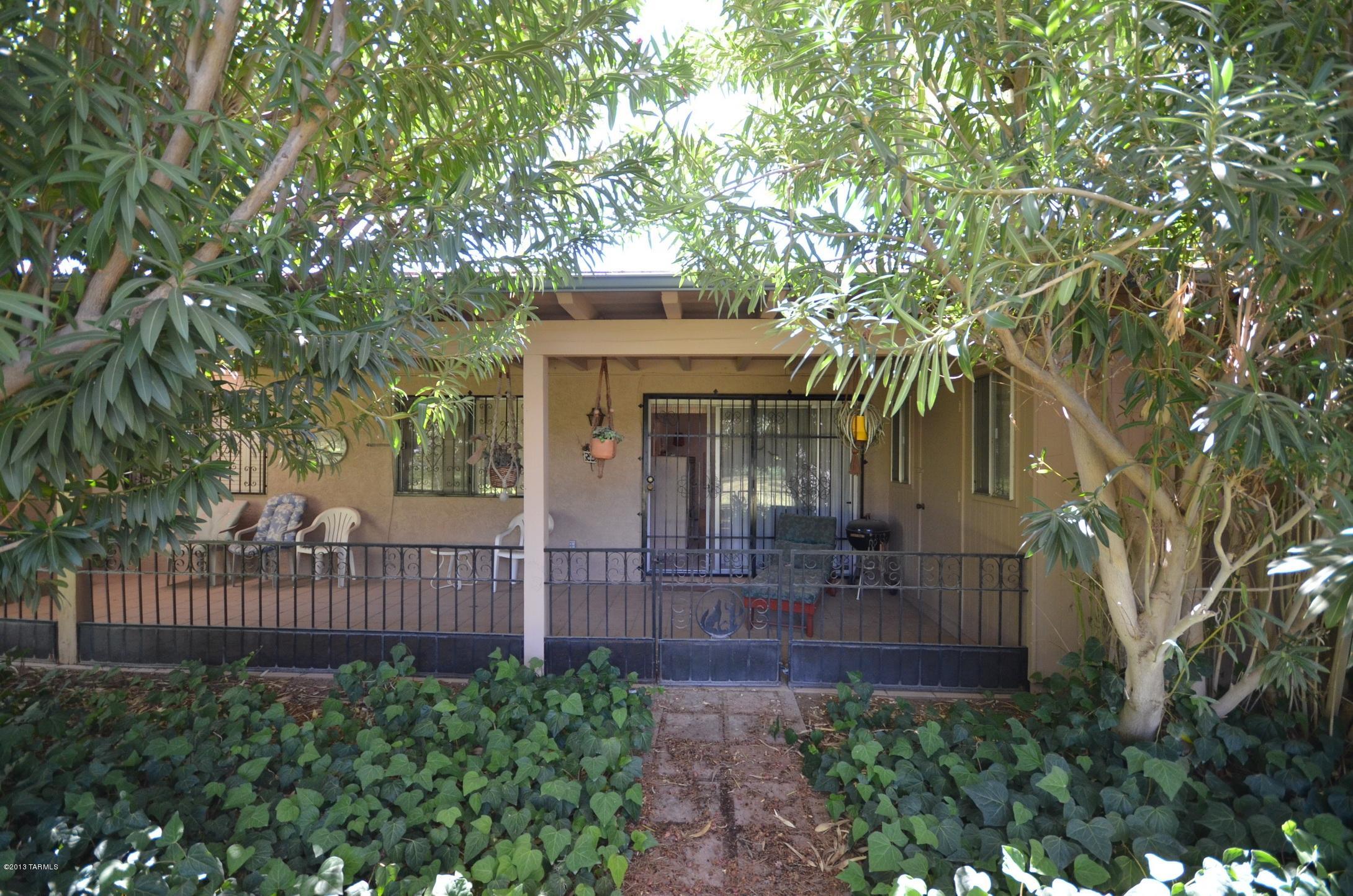 4712 N Calle Lampara