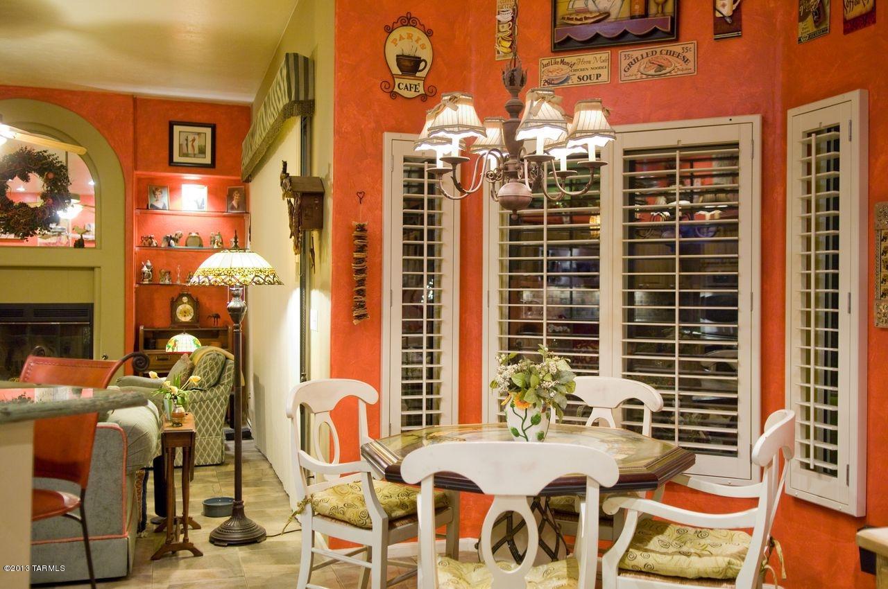 10946 N Black Canyon Court