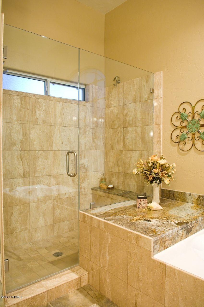 10946 N Black Canyon Court