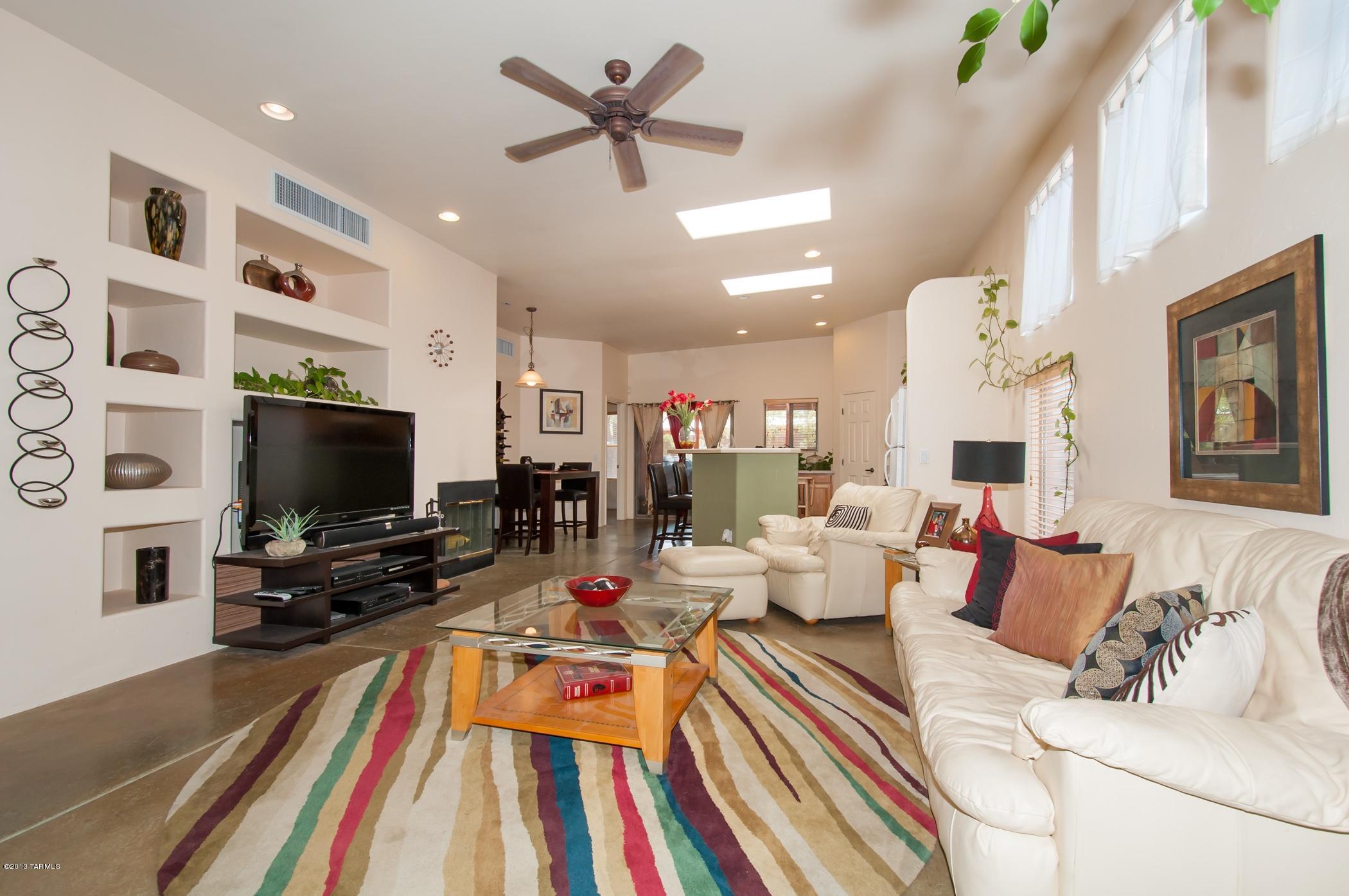 3846 N Vines End Place