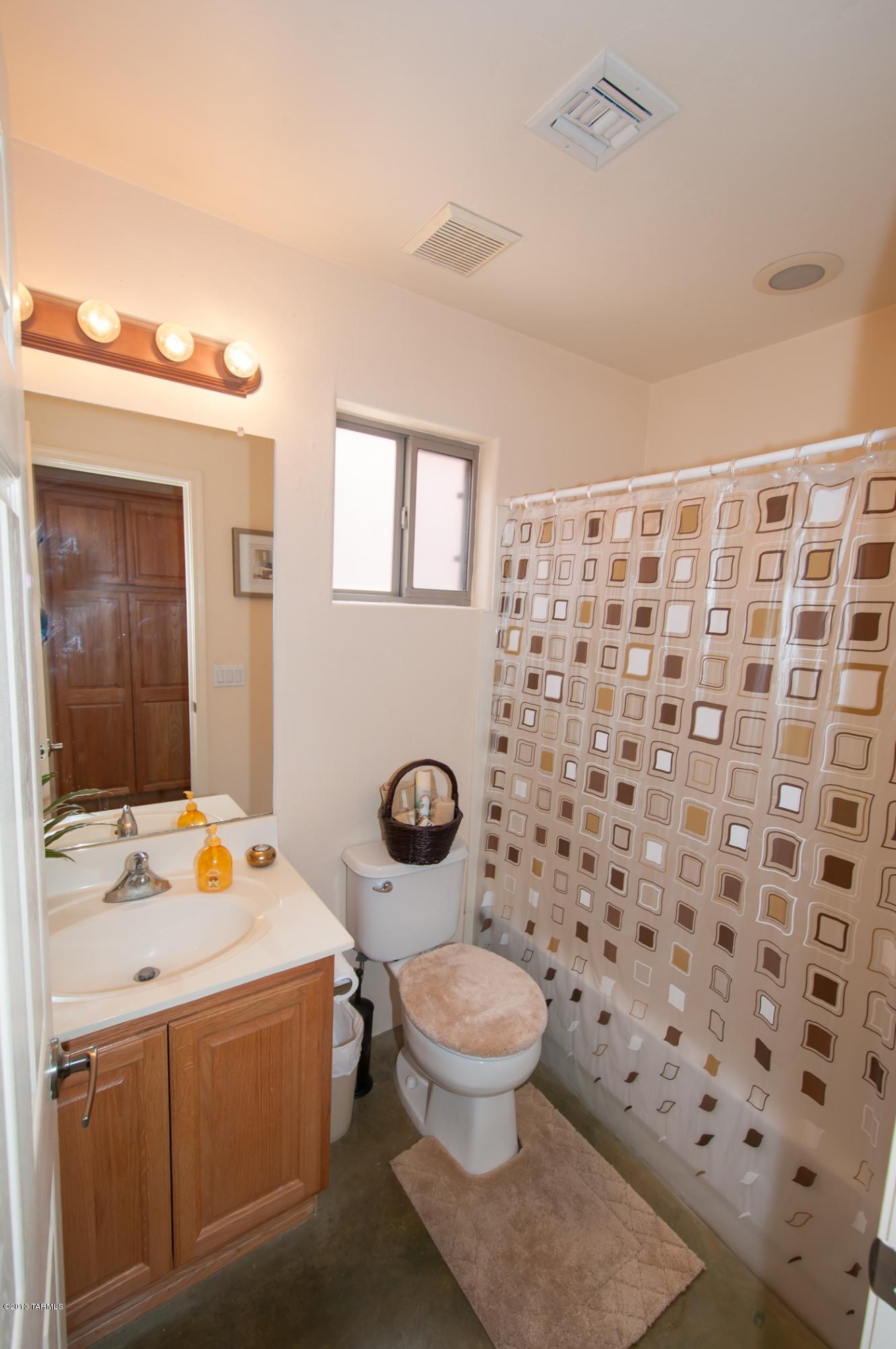 3846 N Vines End Place