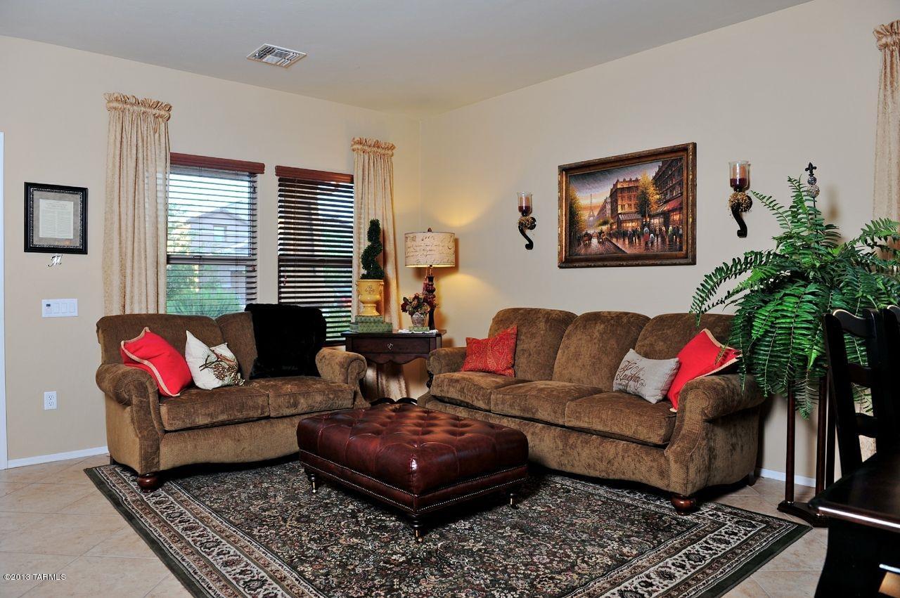 21169 E Independence Way