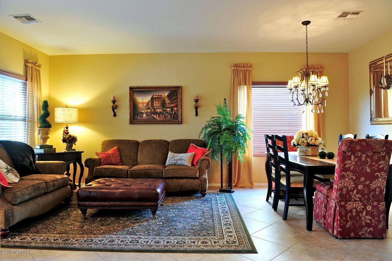 21169 E Independence Way