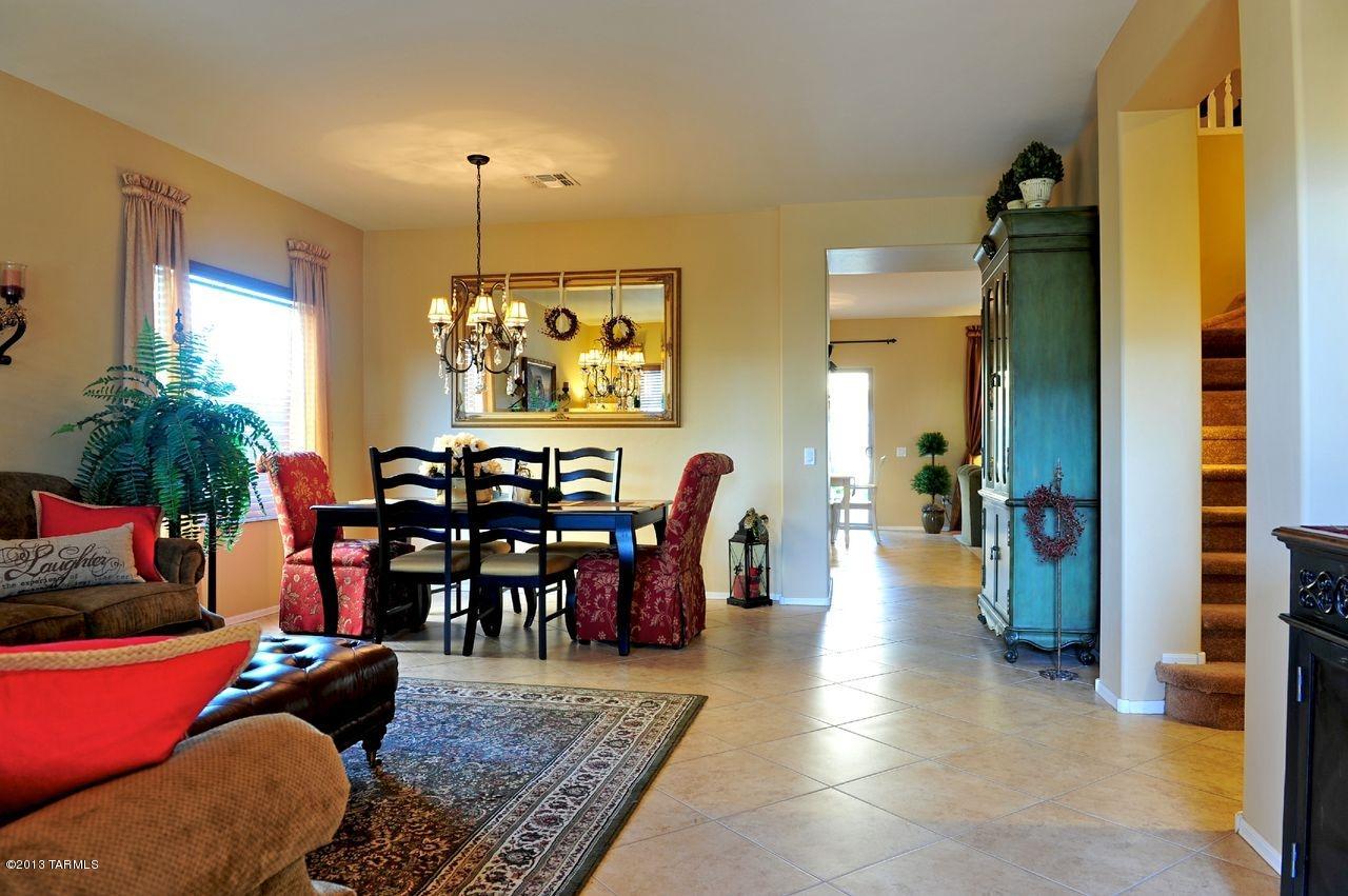 21169 E Independence Way