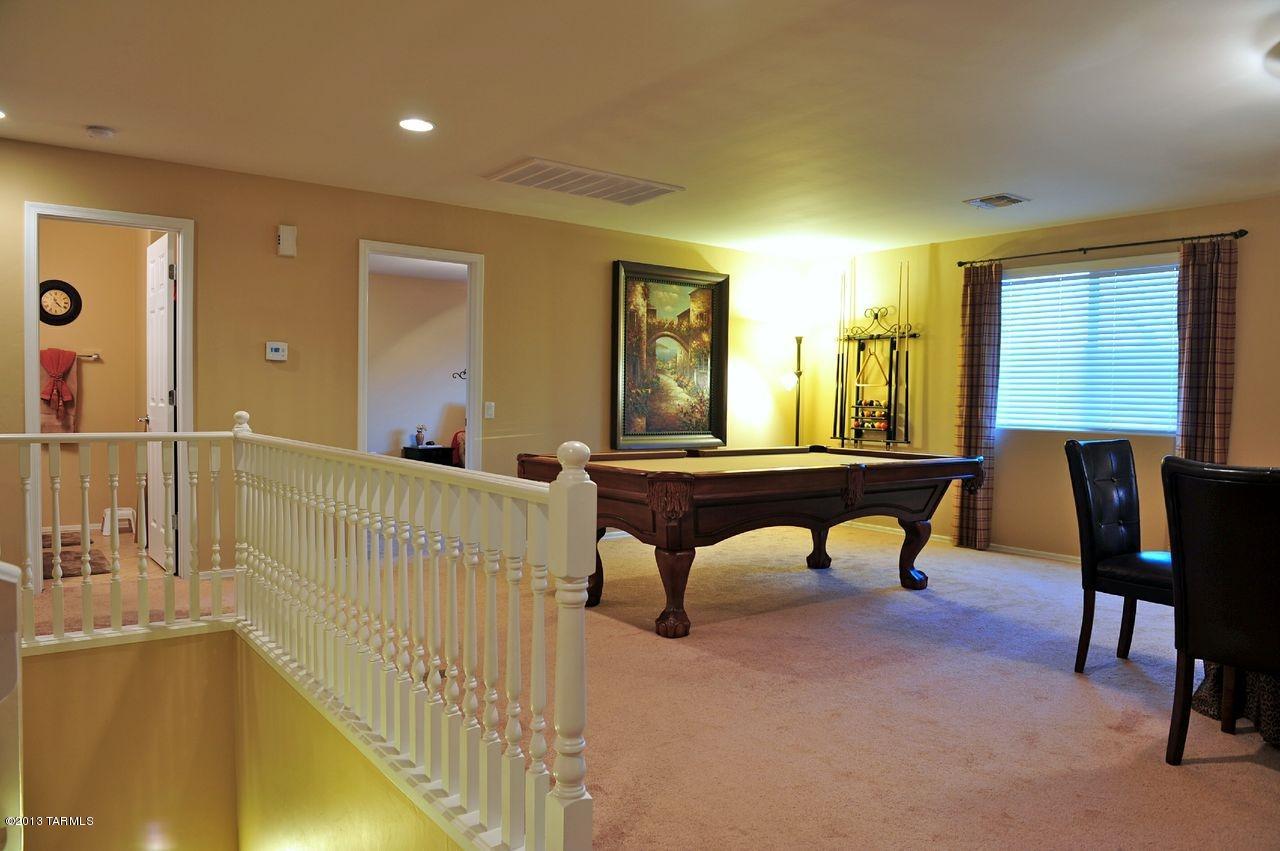 21169 E Independence Way