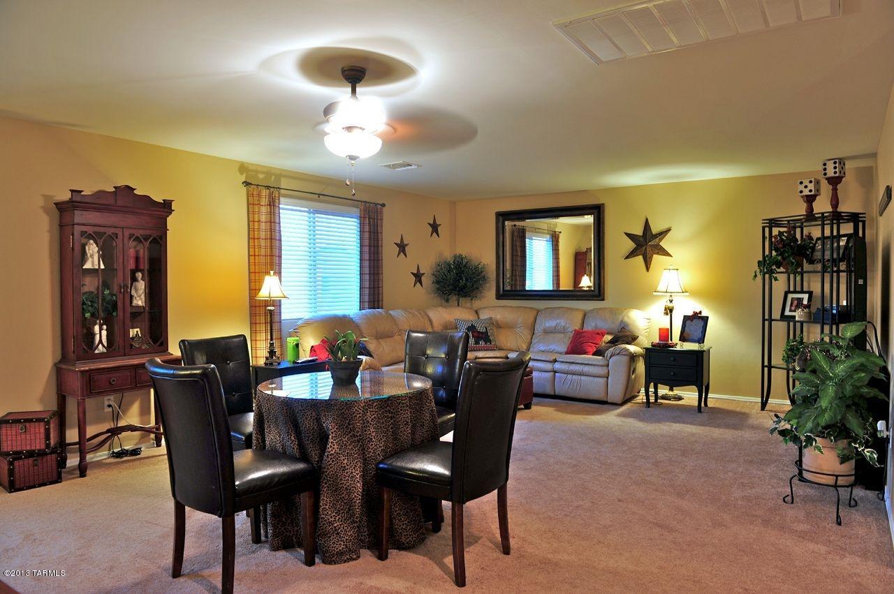 21169 E Independence Way