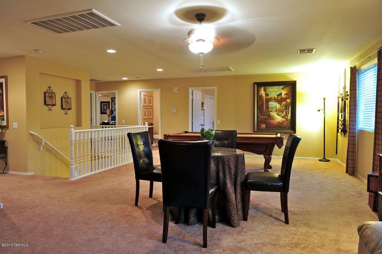 21169 E Independence Way