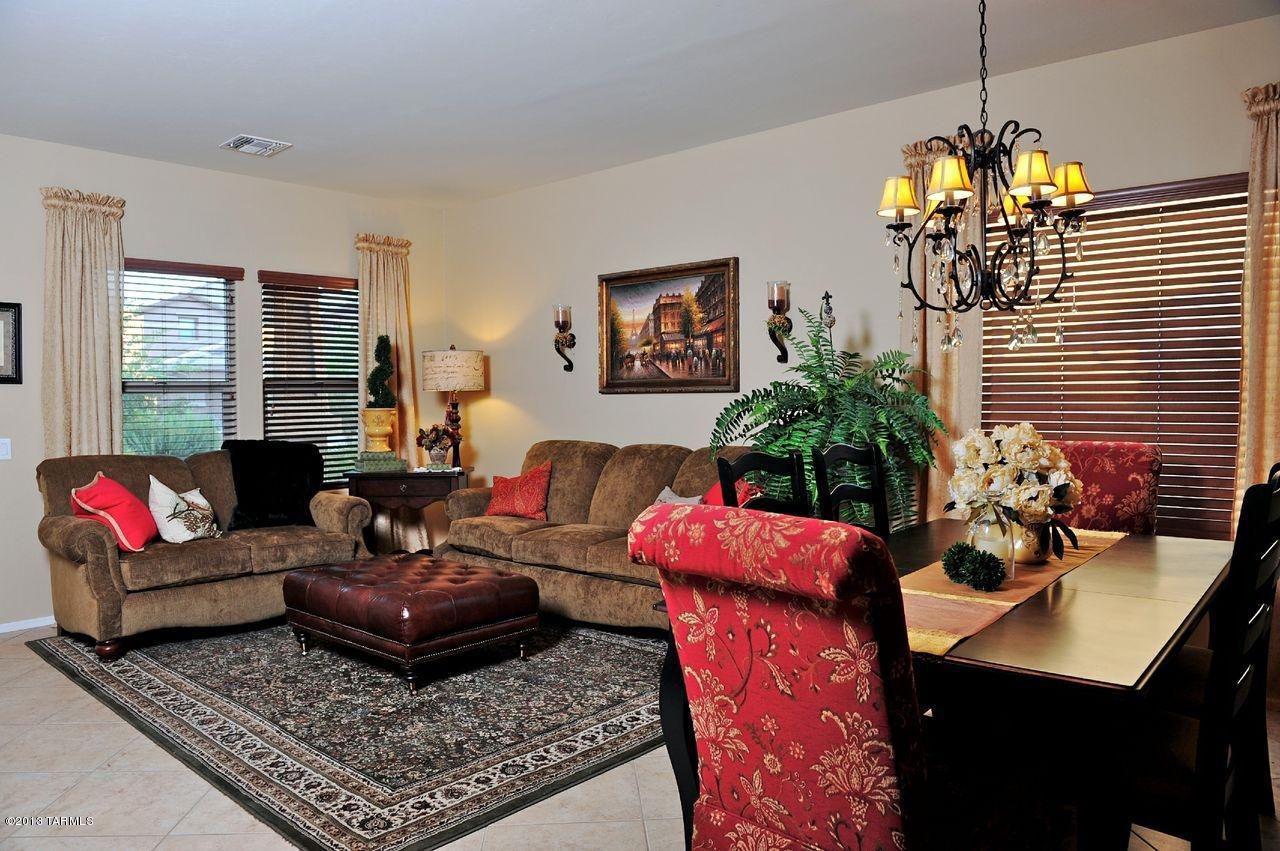 21169 E Independence Way