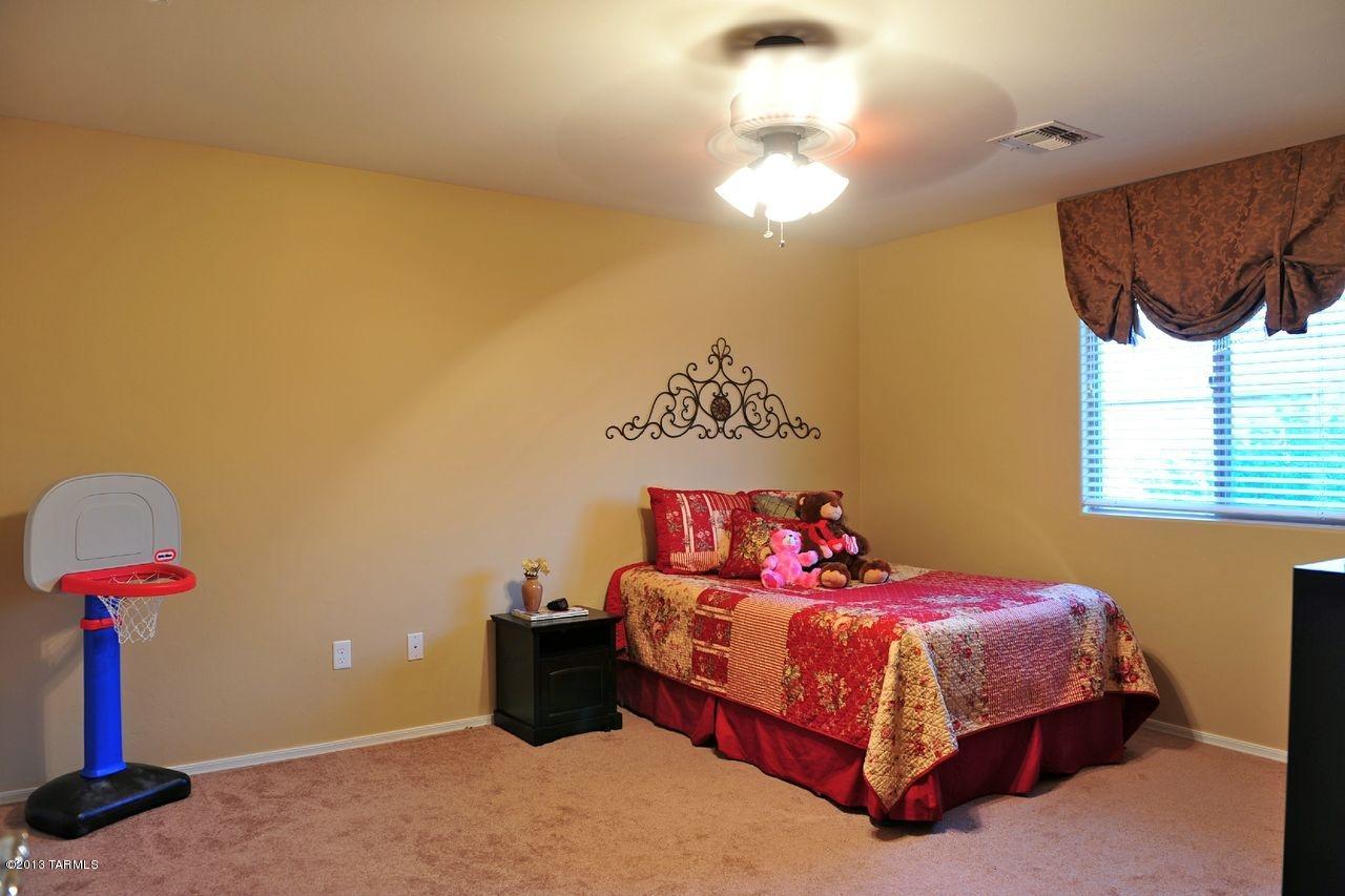 21169 E Independence Way