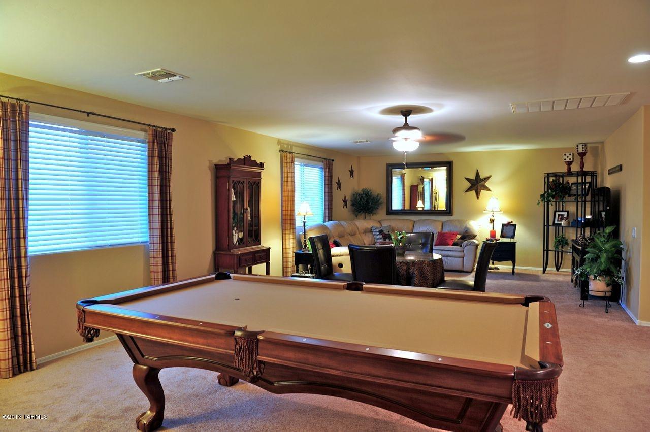 21169 E Independence Way