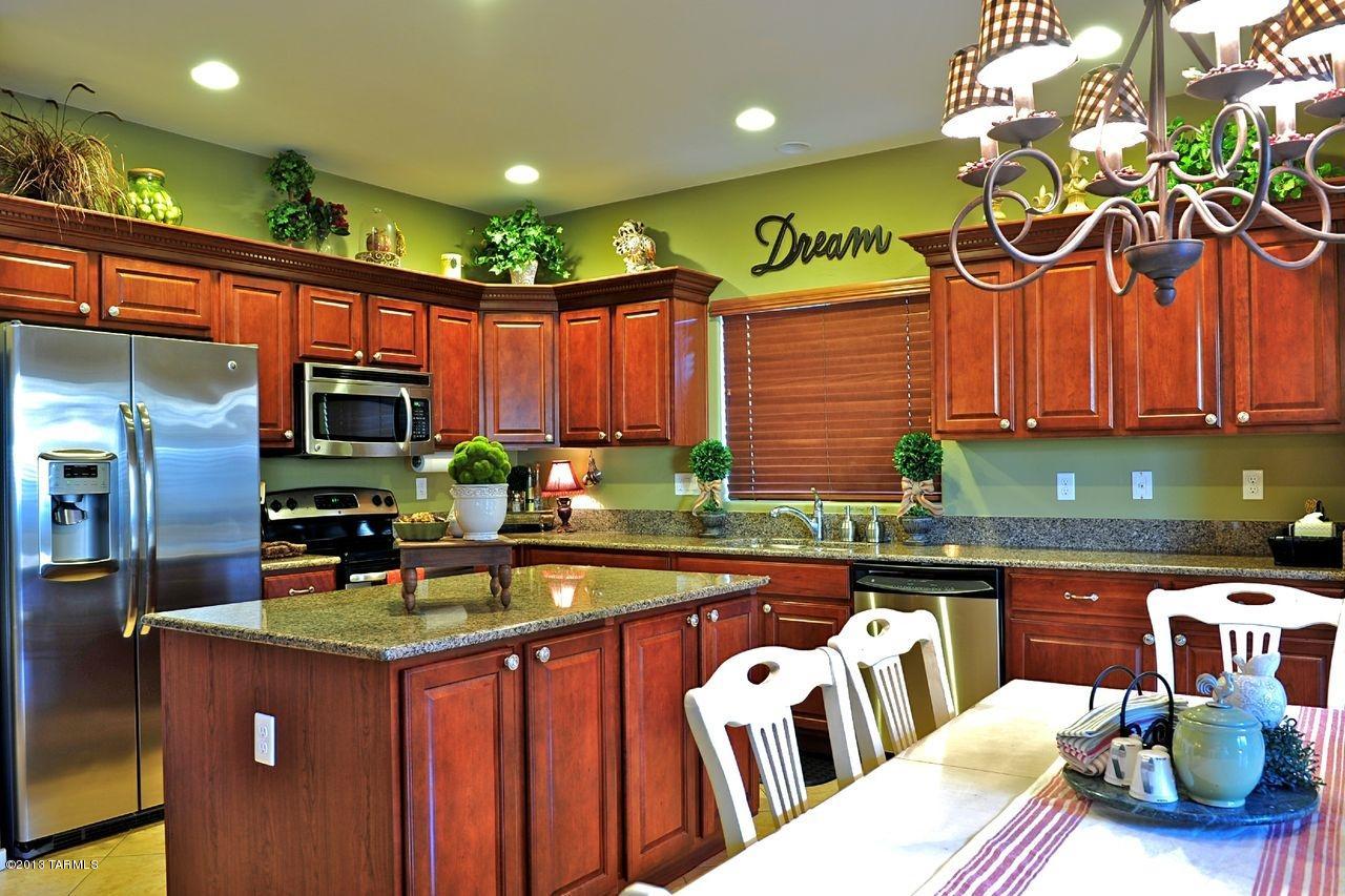 21169 E Independence Way