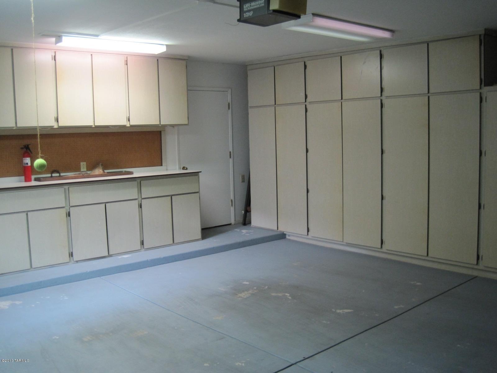 6726 N Chapultapec Circle