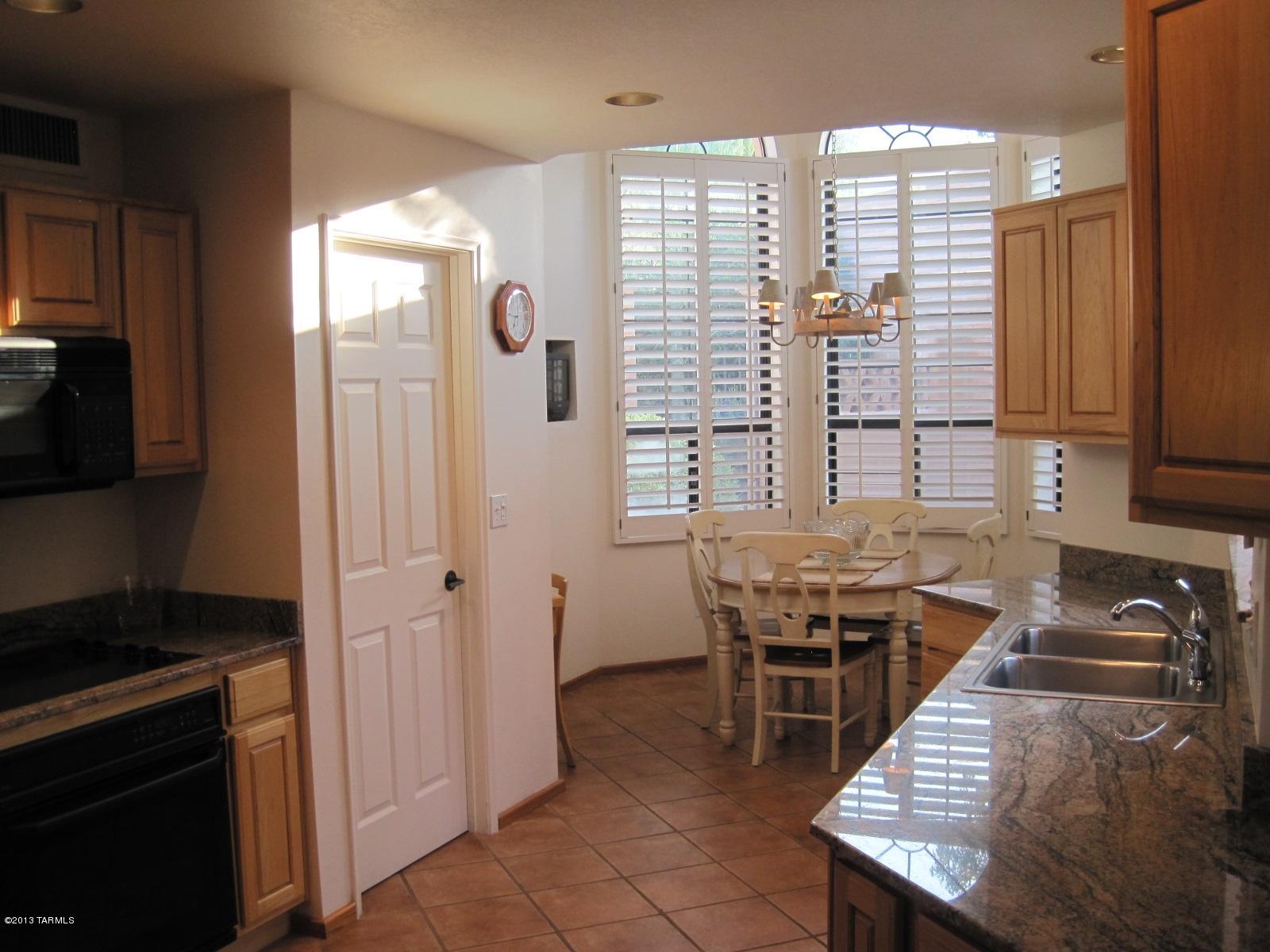 6726 N Chapultapec Circle