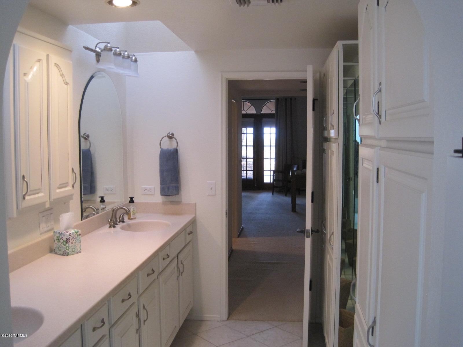 6726 N Chapultapec Circle