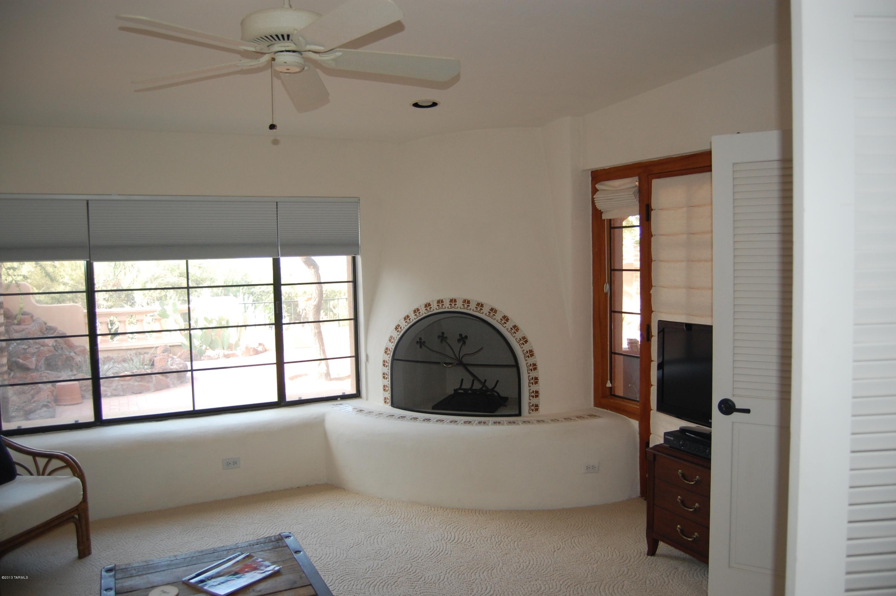 6726 N Chapultapec Circle