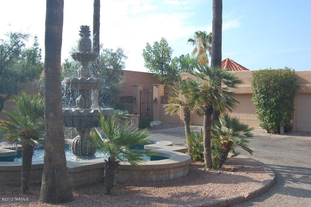 6726 N Chapultapec Circle