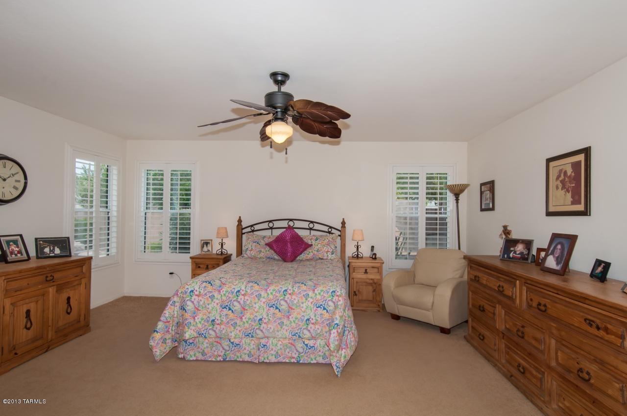 7632 W Granite Ridge Court